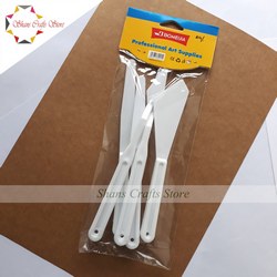 PLASTIC SPATULAS SET